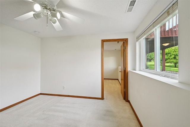 2635 6th Street, Marion, IA 52302