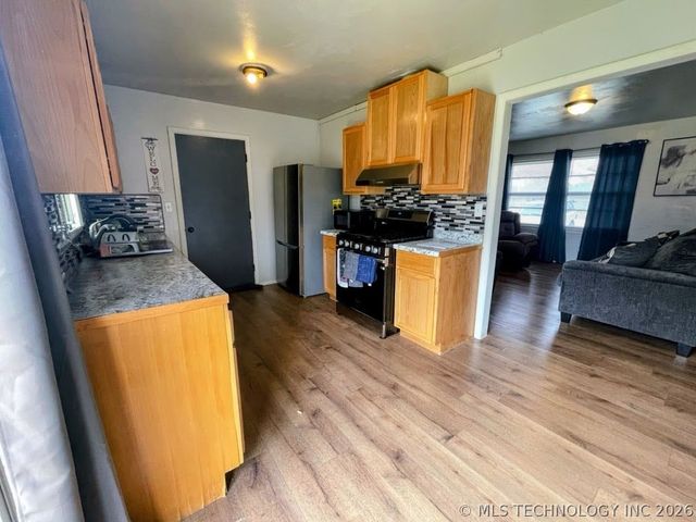 3804 W 4th Street, Tulsa, OK 74127