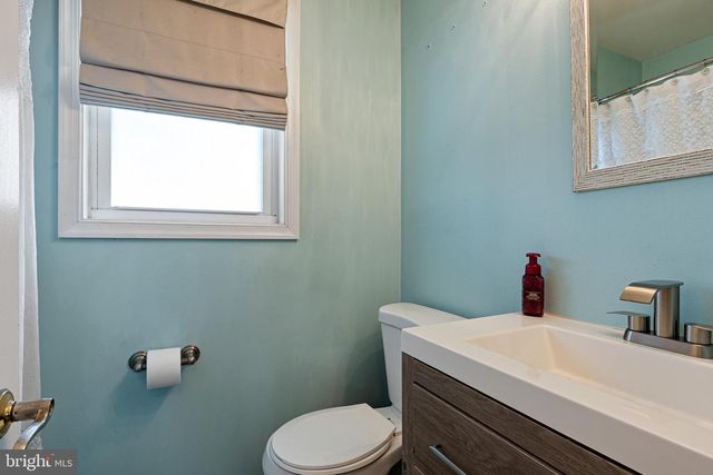 10 WESTPOINT AVE, New Castle, DE 19720