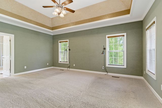 1013 Cabriolet Ct, Gallatin, TN 37066