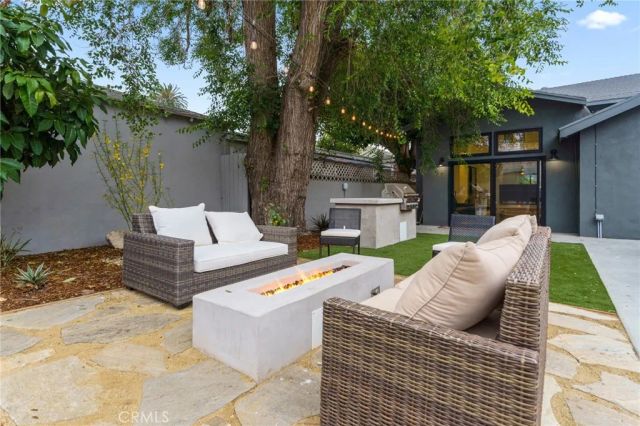 2428 Glyndon Avenue, Venice, CA 90291
