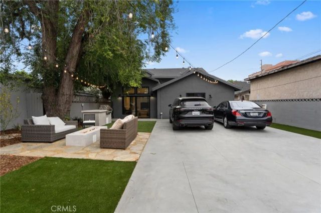 2428 Glyndon Avenue, Venice, CA 90291