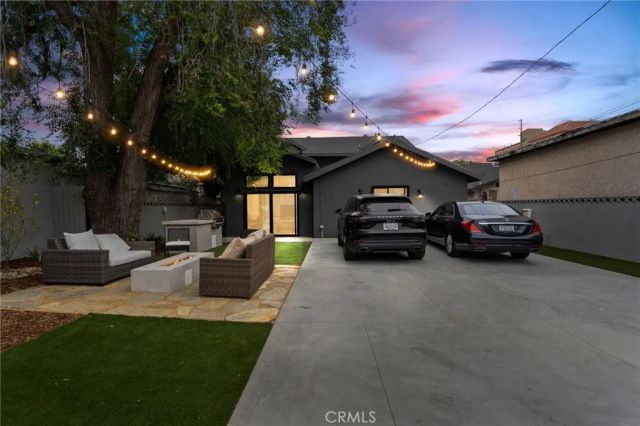 2428 Glyndon Avenue, Venice, CA 90291