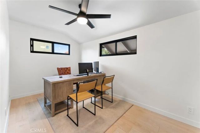 2428 Glyndon Avenue, Venice, CA 90291