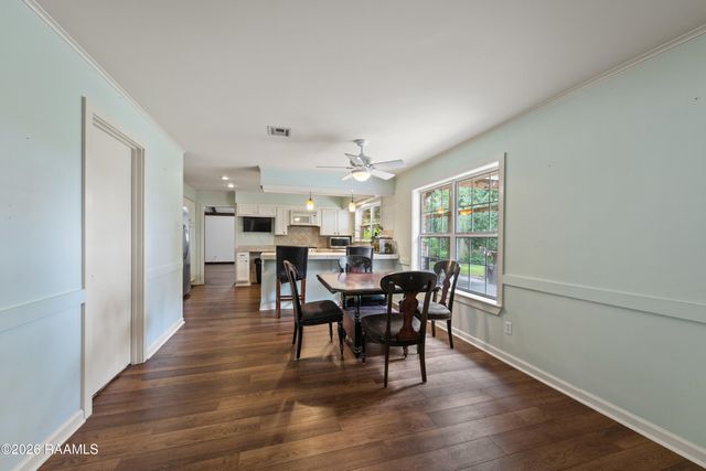 140 Orangewood Drive, Lafayette, LA 70503