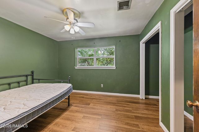 140 Orangewood Drive, Lafayette, LA 70503