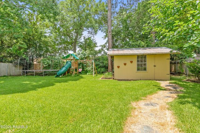 140 Orangewood Drive, Lafayette, LA 70503