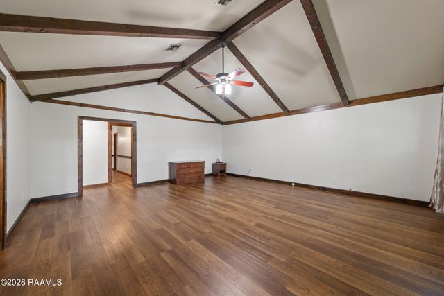 140 Orangewood Drive, Lafayette, LA 70503