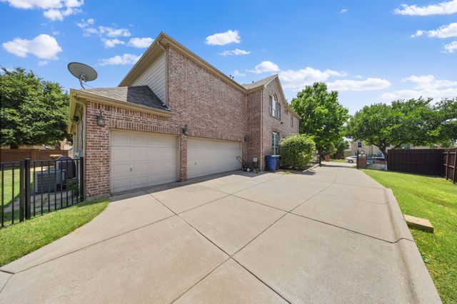 10624 Star Meadow Drive, Frisco, TX 75033