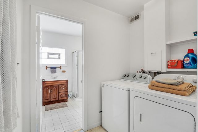 518 Elder Lane, Glenview, IL 60025