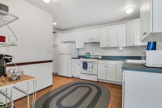 518 Elder Lane, Glenview, IL 60025