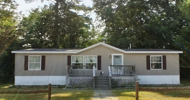 11 Page Street, Plymouth, NH 03264