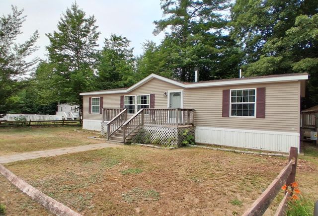11 Page Street, Plymouth, NH 03264