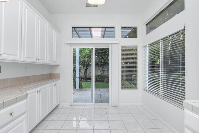 276 Black Amber Way, Brentwood, CA 94513