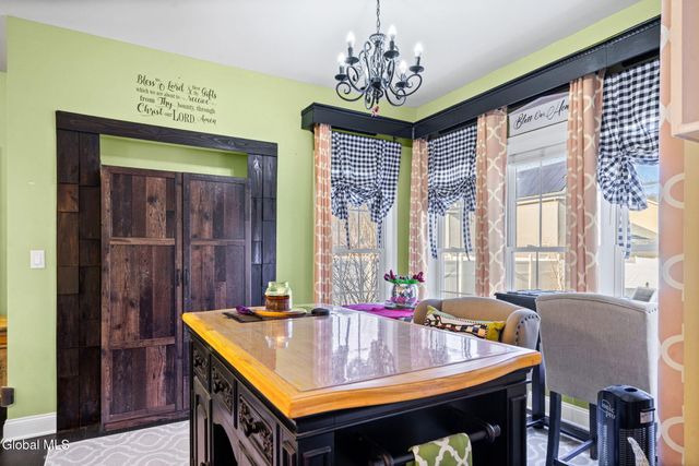 1000 Kings Road, Schenectady, NY 12303