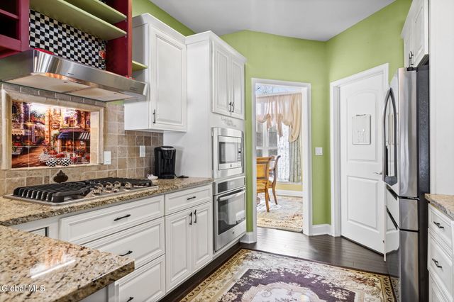 1000 Kings Road, Schenectady, NY 12303