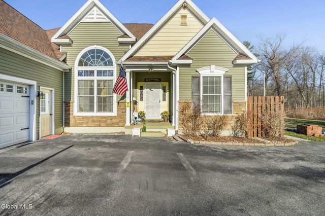 1000 Kings Road, Schenectady, NY 12303