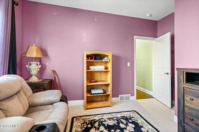 1000 Kings Road, Schenectady, NY 12303