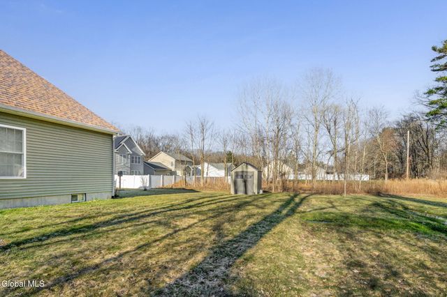 1000 Kings Road, Schenectady, NY 12303