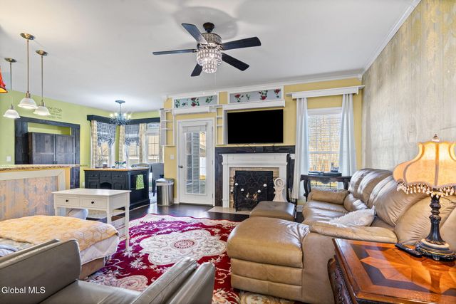 1000 Kings Road, Schenectady, NY 12303