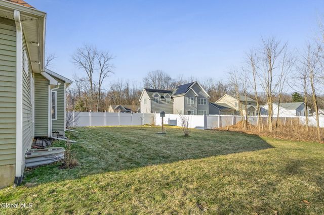 1000 Kings Road, Schenectady, NY 12303