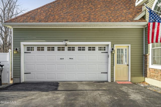 1000 Kings Road, Schenectady, NY 12303