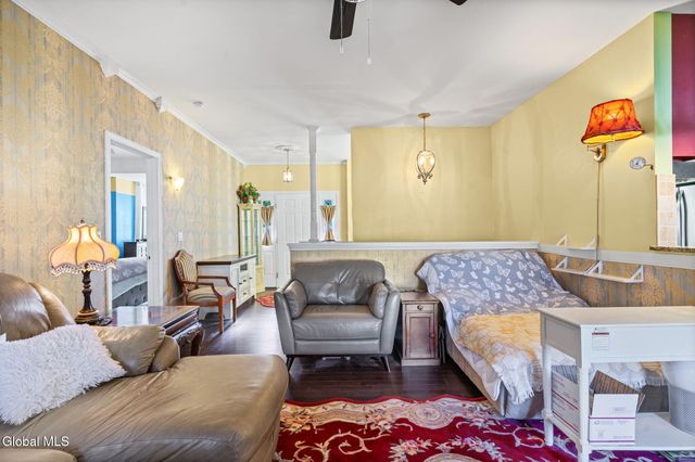 1000 Kings Road, Schenectady, NY 12303