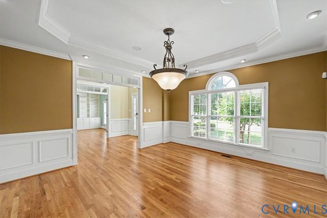 5905 Covington Hills Ln, Glen Allen, VA 23059
