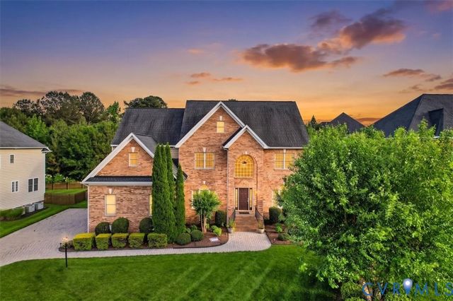 5905 Covington Hills Ln, Glen Allen, VA 23059