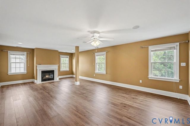 5905 Covington Hills Ln, Glen Allen, VA 23059