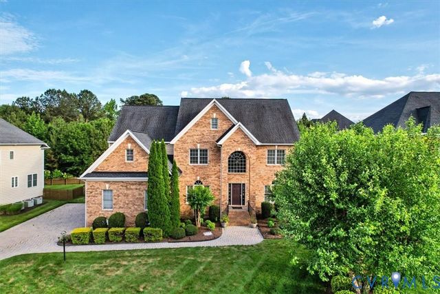 5905 Covington Hills Ln, Glen Allen, VA 23059