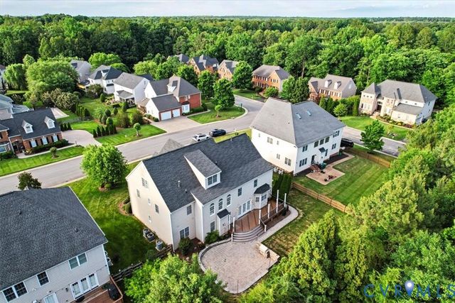 5905 Covington Hills Ln, Glen Allen, VA 23059