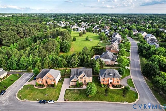 5905 Covington Hills Ln, Glen Allen, VA 23059