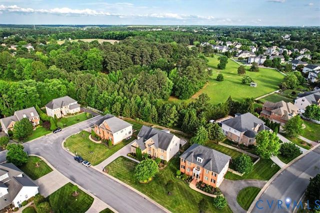 5905 Covington Hills Ln, Glen Allen, VA 23059