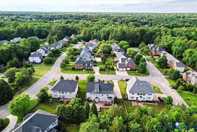 5905 Covington Hills Ln, Glen Allen, VA 23059
