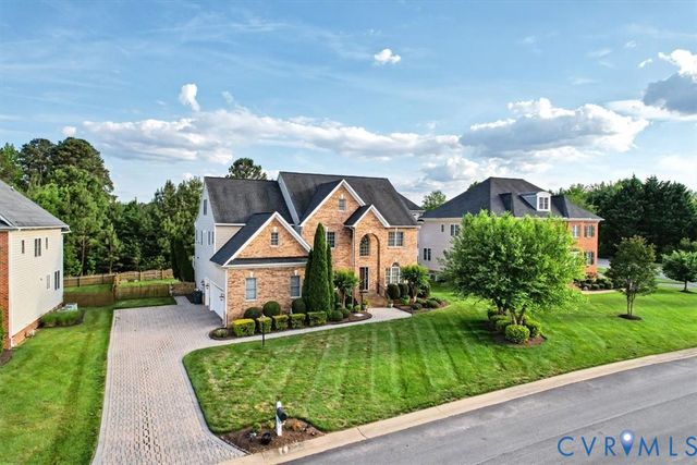 5905 Covington Hills Ln, Glen Allen, VA 23059