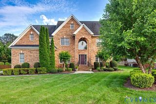 5905 Covington Hills Ln, Glen Allen, VA 23059