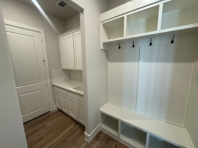 814 Valley Ridge Road, Van Alstyne, TX 75495