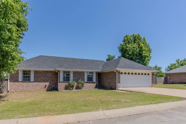 405 Parkway Avenue, Morrilton, AR 72110