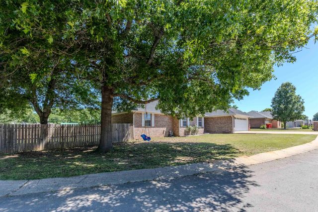 405 Parkway Avenue, Morrilton, AR 72110