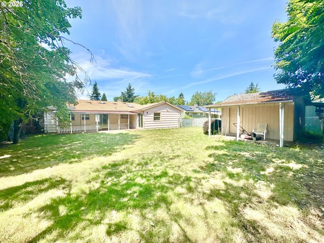 16720 Se CLINTON St, Portland, OR 97236