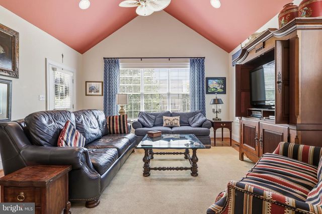 16 JEFFERSON CROSSING, East Norriton, PA 19401