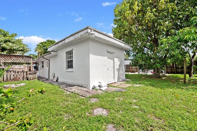 2661 SW 12th Ter, Fort Lauderdale, FL 33315