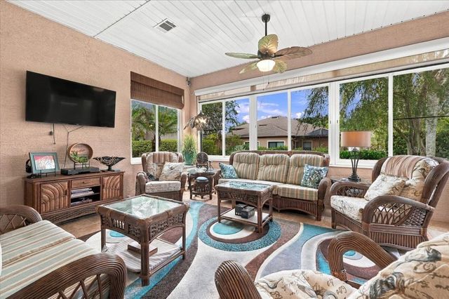 396 CRUISERS DRIVE, Polk City, FL 33868