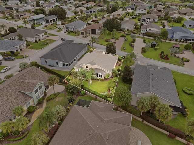 396 CRUISERS DRIVE, Polk City, FL 33868
