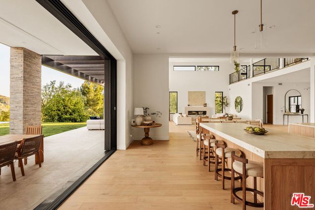 38 Dapplegray Road, Bell Canyon, CA 91307