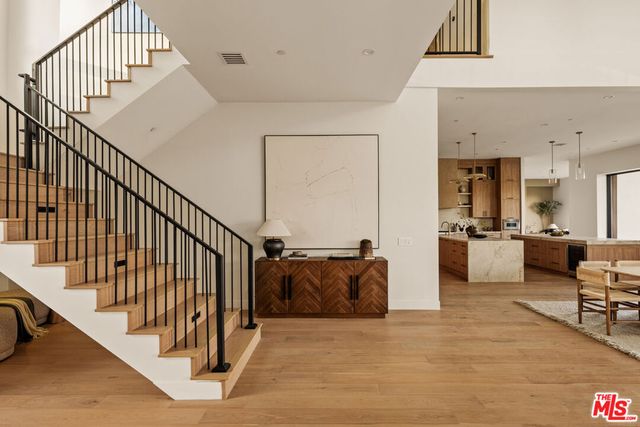 38 Dapplegray Road, Bell Canyon, CA 91307