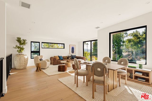 38 Dapplegray Road, Bell Canyon, CA 91307