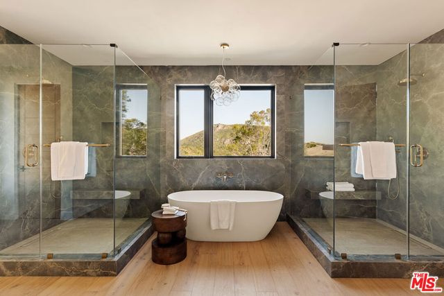 38 Dapplegray Road, Bell Canyon, CA 91307