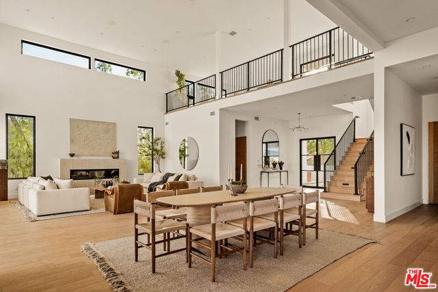 38 Dapplegray Road, Bell Canyon, CA 91307